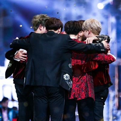 BTS own my heart and soul 💜 '96 liner ARMY just here to support my 7 best men. Let's 🐝 friends. BTS 10/10/18, 1&2/06/19 #LoveYourself #LoveMyself #Peace