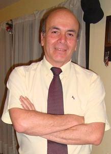 Profesor de filosofía y especialista psicología industrial-organizacional.
Miembro varias divisiones APA y activo investigador por cuenta propia.  Y Chacotero.