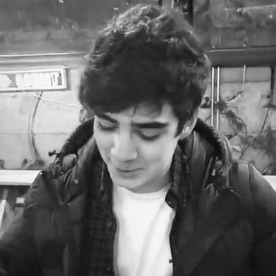 Take a piece of my heart, and make it all your own, so when we are apart, you'll nerver be alone.♡