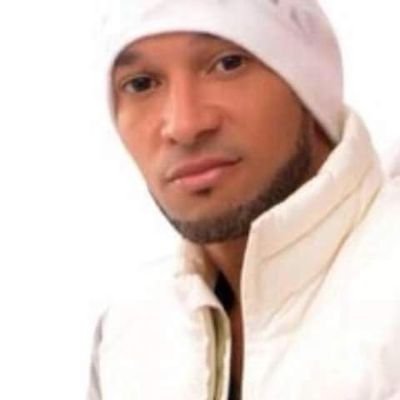 Artista compositor y educador. dominicano. para servir a mi país con el corazón y el alma.
