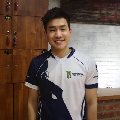 Pro player for @TeamLiquid; Contact Email: fzhang96@gmail.com