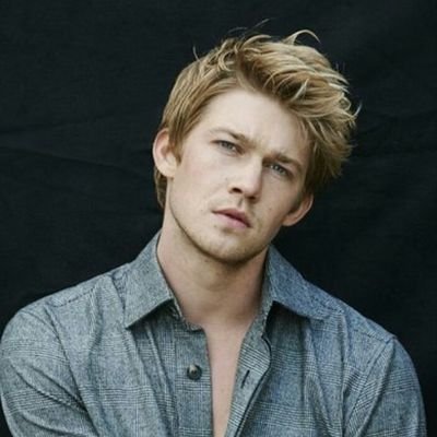 Joe Alwyn Updates and News.