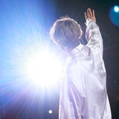 k_poop_BTS_V's profile picture. 