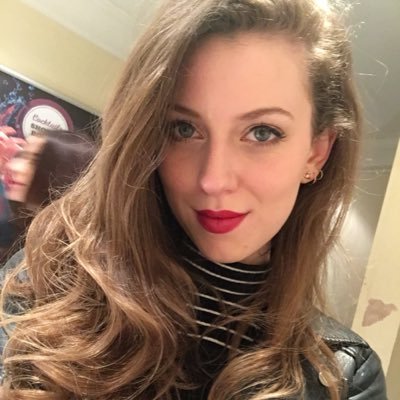 chloe161293's profile picture. Them chickens is ash and I’m lotion ✨