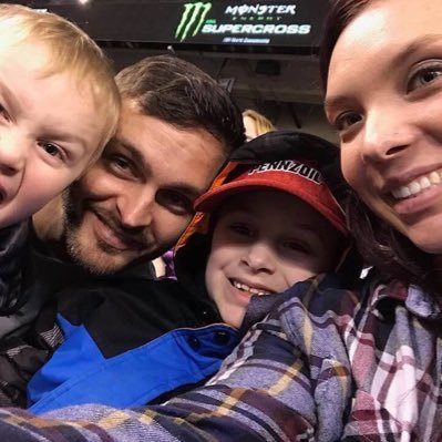 GameOfJobes's profile picture. Motorsports announcer. Voice of the @PrecisionRL. Competitive racing Twitch streamer. Former racecar driver & podcast creator