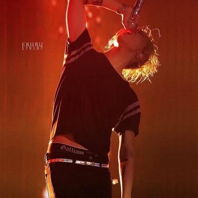 t1Nhsy4GhBUCiqr's profile picture. 