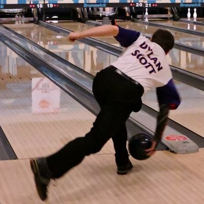 Amateur Bowler From Canada