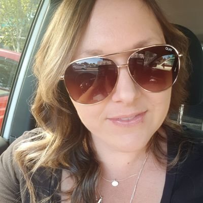 love to have a bet on the horses and hopefully get some help picking a winner as i suck...