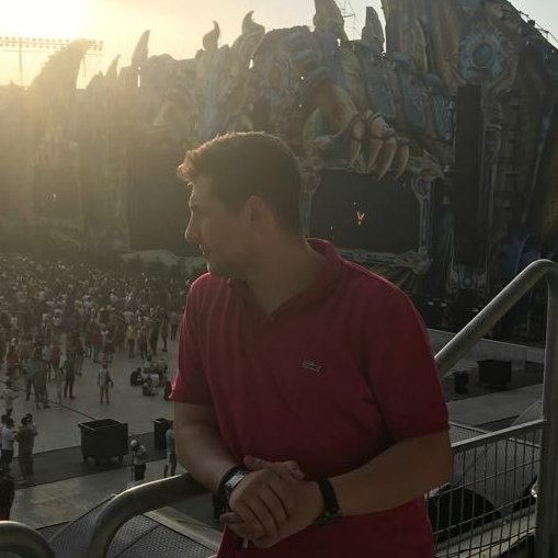 AlexRadu1994's profile picture.