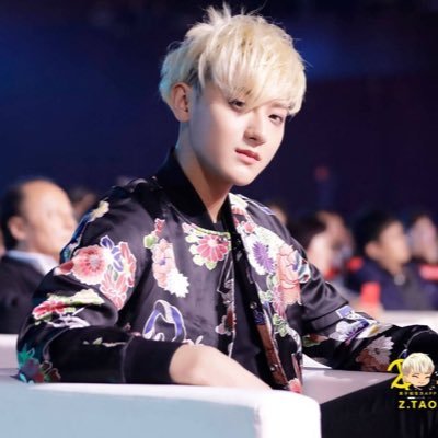 MAMA Family's, The one of Z.TAO Thailand.🐼 ครอบครัวตระกูลมาม่า มีลูกชายเป็นแพนด้าชื่อ 'หวง จื่อเทา' ทวิตข่าว-อัพเดทรูป-รีข้อมูลของ #ZTAO