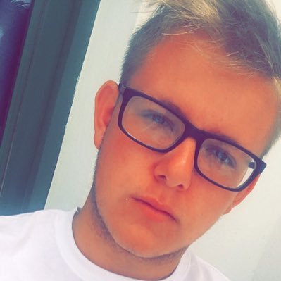 Content Creator Apprentice @InsideDigital_ https://t.co/Os3HqJTyEr