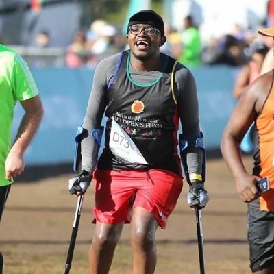 First runner to run @2oceans on crutches - #NedbankRunningClub motivational runner - This-Ability = Accessibility🏅#nikeathlete