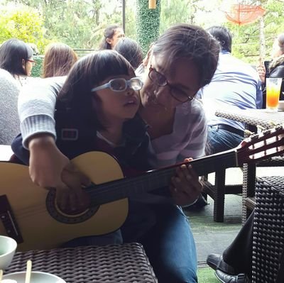 zaine_and_i's profile picture. Liz A: single mom | career woman | blogger | nocturnal person | baker wannabe | dreamer | control-freak.