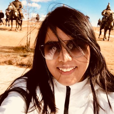 shelleyconnect's profile picture. Experienced by number of mistakes in life, wiser by wisdom tooth, mature by 2 grey hair. Someone who lives to EAT.That creep who groaks at you at the restaurans