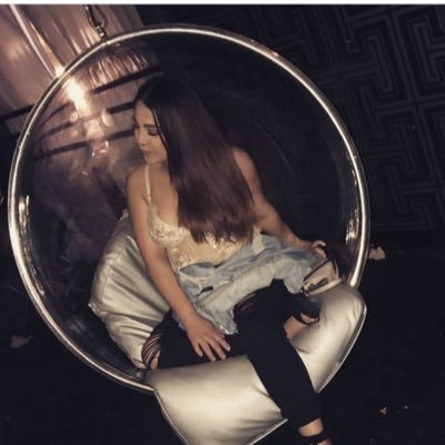 bitchaskells's profile picture. new