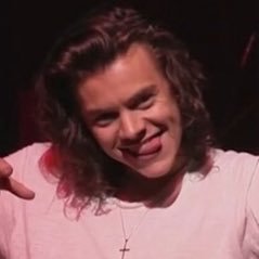 feel free to follow my main account @girlcrushhes :) have a nice day!!