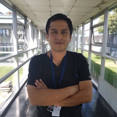 Kinesiólogo UPC, amante de la Docencia. Orgulloso de mi familia, que me acompaña en este caminar. De risa fácil y siempre en busca de metas para ser mejor.