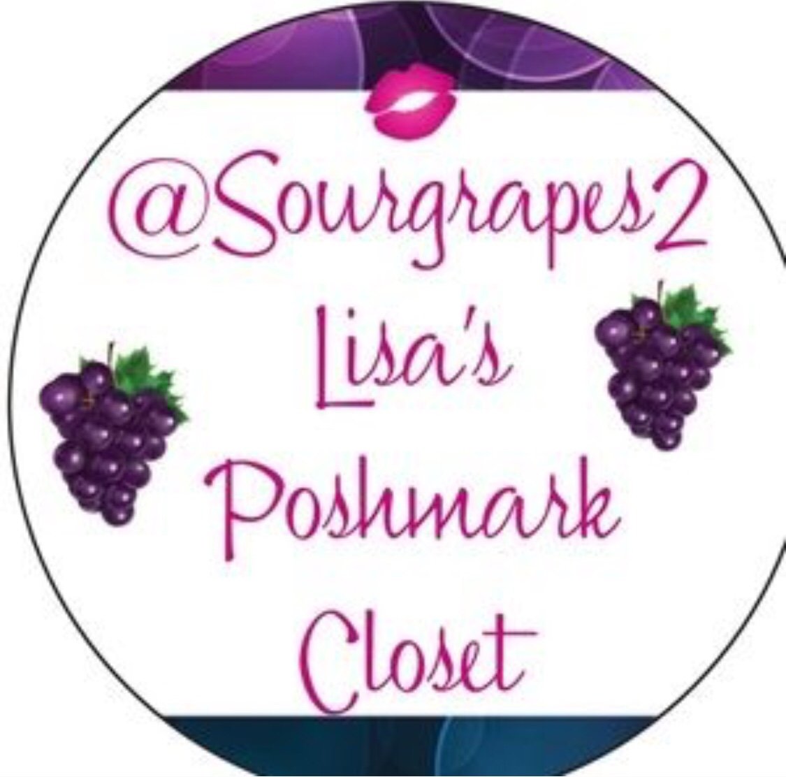 🍇Like you, I'm a shopper! From trendy to timeless, I've bought it all & now listing it! Thx & happy poshing!🍇Sign up & use my code for $5 Credit: SOURGRAPES2