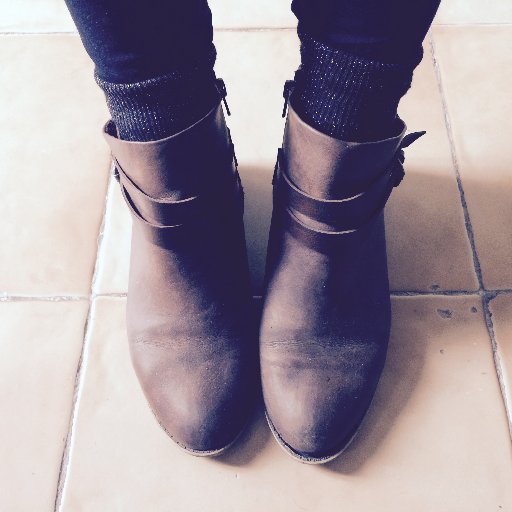 arts_melissa's profile picture. Chercheure, poète, artiste interdisciplinaire, travailleuse des arts, de la culture et des communications.