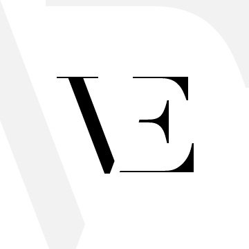Salve, mi presento, sono Vincenzo Esposito sono un Graphic Designer, nato e cresciuto a Castellammare di Stabia in provincia di Napoli. 🦁