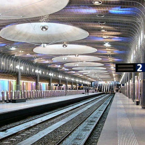 Britomartianz's profile picture. Frequent commenter on all things related to urbanism, transport and cartography.