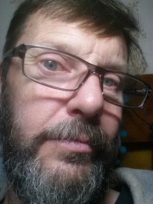 philpeat's profile picture. I lived here and there.