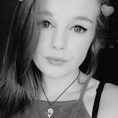 18 years young 💕 🦄 Irish 😝 taken by the love of my life♥ shoot for the moon even if you miss you'll land among the stars ✨ 😍 sc: nikiistar94 add up 😁