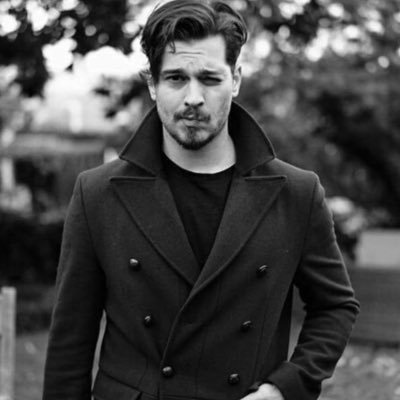 K12338446001's profile picture. تربطني قصة حُب بين الأكل والمسلسلات.