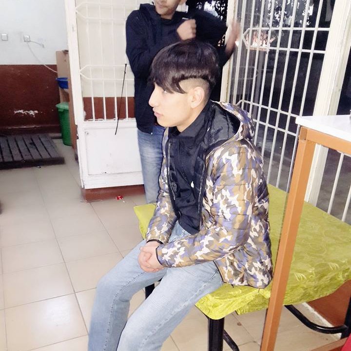 RAKI İLE SUYUN KARIŞIMI GİBİYDİK SENİNLE... AYRI AYRI HİÇBİR GÜZELLİĞİ OLMAYAN, BİRLEŞİNCE BAŞ DÖNDRN 😉👑