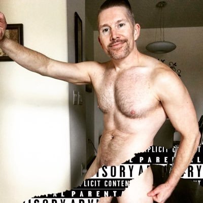 Pocket daddy (5’4”), wolf, gentleman, jock, sweetheart. OF $5/month. https://t.co/88R2pSAJET