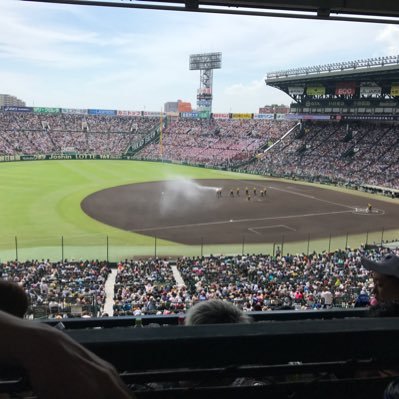 DrKreachcho123's profile picture. 35年以上の高校野球ファン（特に広島高校野球、その中でも特に中井広陵野球）です。 広島県大会、中国大会の試合速報（特に広陵）だけでなく、広島高校野球の過去、広島高校野球出身者の活躍についてもツイートします。（実況が鬱陶しい時はミュート推奨） 無言フォローしてすいません。ハンドルネーム初期の頃のに戻しました