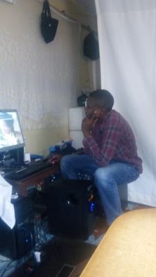 davidom72514934's profile picture. I am