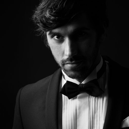 Hi there, I’m Giovanni Garrone...but my friends call me Gio.
An Italian full-time daydreamer, design junkie, and Visual Brand Manager based in Amsterdam.