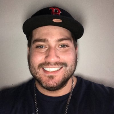 Podcaster, gamer, cinéfilo e filósofo de botequim.