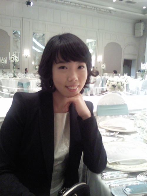 Cotbee's profile picture. I'm working at Sangmyung Arts Center. & I'd like to share friendship with you.