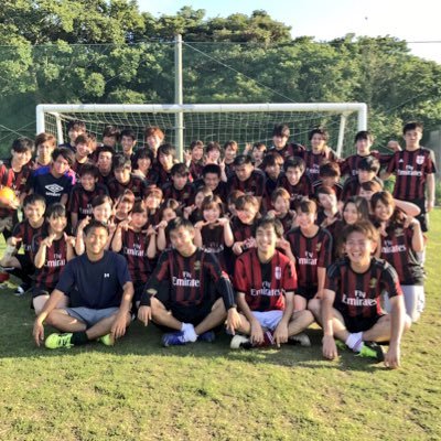 早稲田大学のフットサルサークル、ハイロウズです！メンバーは男子が早稲田、女子はインカレです⚽毎週一度、水か金曜日に練習しています。 新二年生、マネージャーも募集しているので、少しでも気になった方はお気軽にDMしてください  @high_lows2017 @high_lows2014