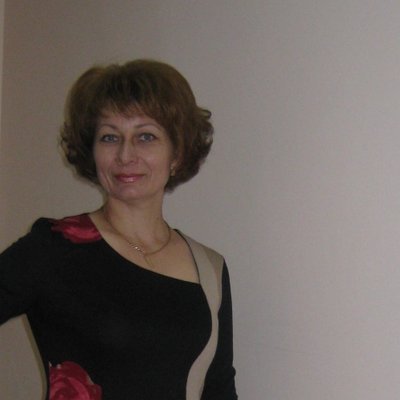 Работаю главным библиографом. Свою работу очень люблю. Планов и задумок много. О некоторых из них постараюсь рассказать на своей страничке.