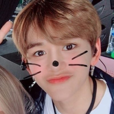 잘생긴 #NCT #LUCAS 보고 싶다