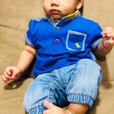 schazuu's profile picture. #shoefreak #shoppoholic #chocolates 🌻🌼🌻