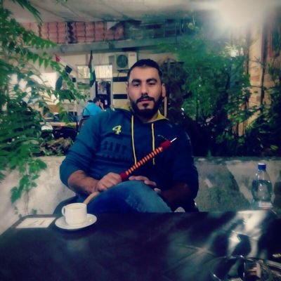 YVaerus's profile picture. ‏شخص قاتم