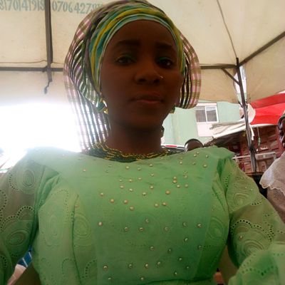 GWumsy's profile picture. I bake yummy and creamy cakes at affordable price.