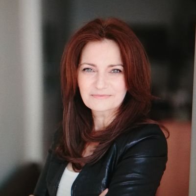 LizFelguerias's profile picture. Esteem Image