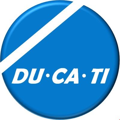 下手くそだけど、DUCATIにのってます。
クセがあるバイクだからこそ面白みがあると思います。