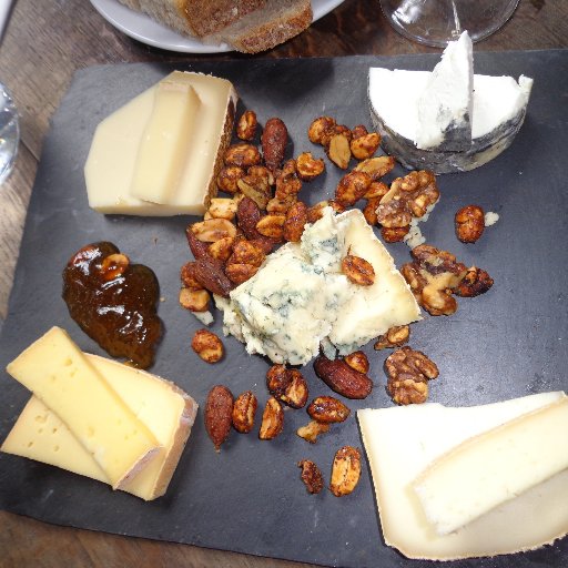 Tracey_Elliot's profile picture. Founder of PUFFYHat Chefs Academy, food & wine appreciator, tennis fanatic...CMON!