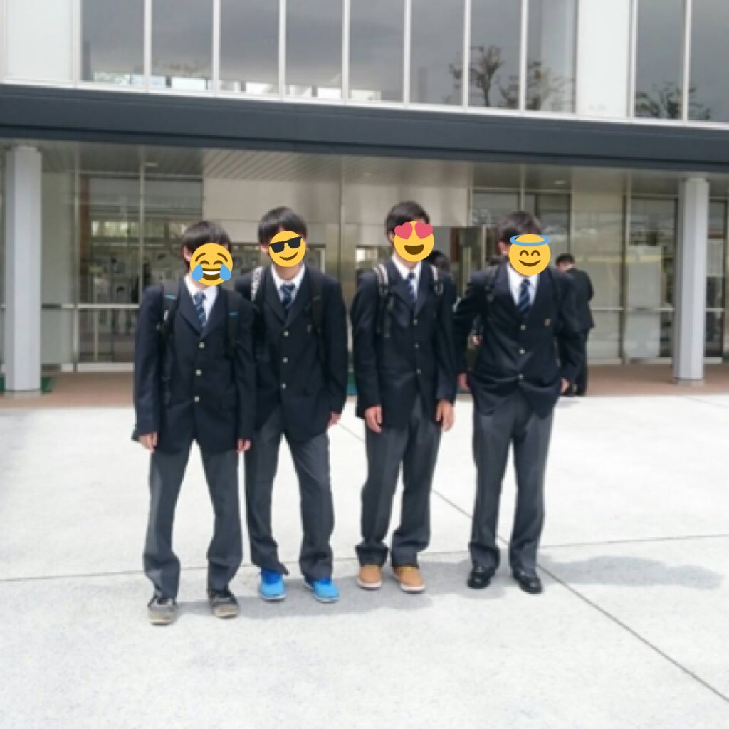 uyuutomoaka's profile picture. 現役jk