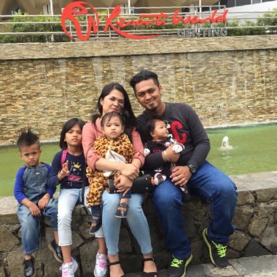 aman_fitri's profile picture. call me Aman sudaa,, have 👩🏻wife & 3👧🏻cute daughter&👦🏻handsome son