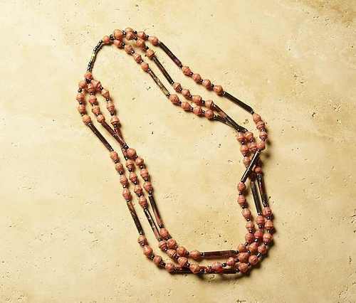 AfriBeads's profile picture. Unique recycled paper bead African jewellery made by impoverished Ugandan women to support their families. Ethical,Fair Trade,Eco friendly,fashion accessories