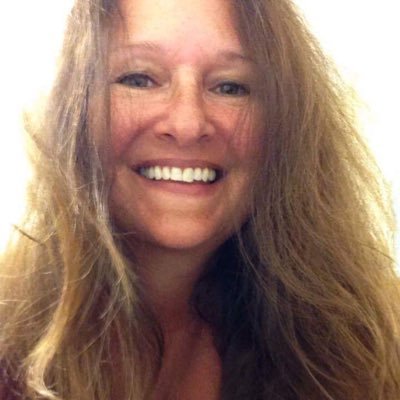 adrejohn's profile picture. 