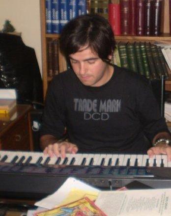 Guitar player, studyin' to be a true musician and writer (¿?) who loves music more than anything in this world...