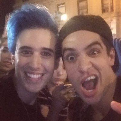 crankthatbeebo5's profile picture. Saw Brendon- 🎸 7•28•18🎸 If I had friends, I would list them here. I love Melanie Martinez, Shane, Social Repose, CrankThatFrank and the emo quartet.